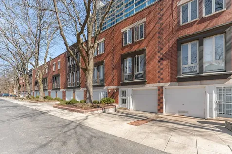 1422 South State Street Chicago IL 60605