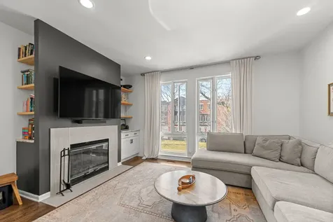 1422 South State Street Chicago IL 60605