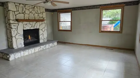 341 Hale Avenue Romeoville IL 60446