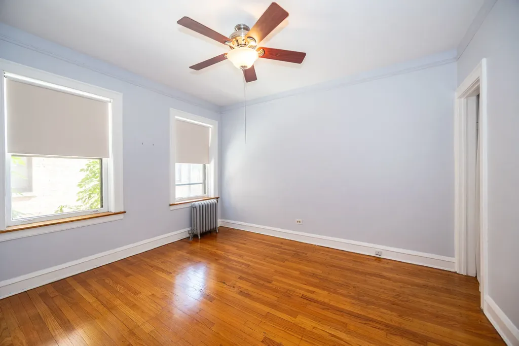 2430 West Greenleaf Avenue Chicago IL 60645