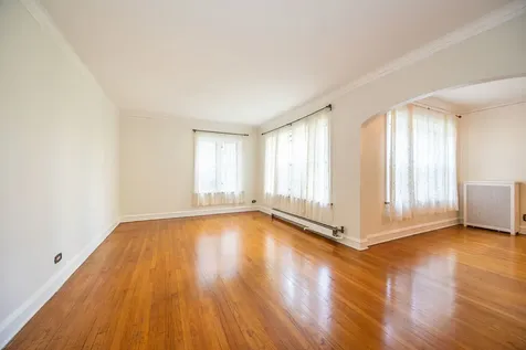 2430 West Greenleaf Avenue Chicago IL 60645