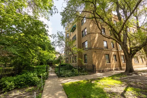 2430 West Greenleaf Avenue Chicago IL 60645