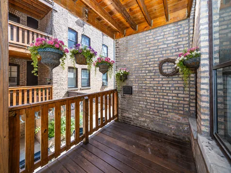 2430 West Greenleaf Avenue Chicago IL 60645