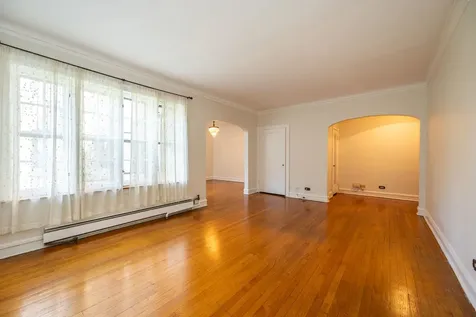 2430 West Greenleaf Avenue Chicago IL 60645