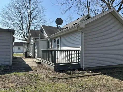 201 East North Street Saybrook IL 61770