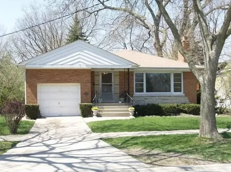 711 Locust Road Wilmette IL 60091