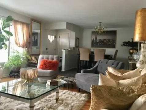 711 Locust Road Wilmette IL 60091
