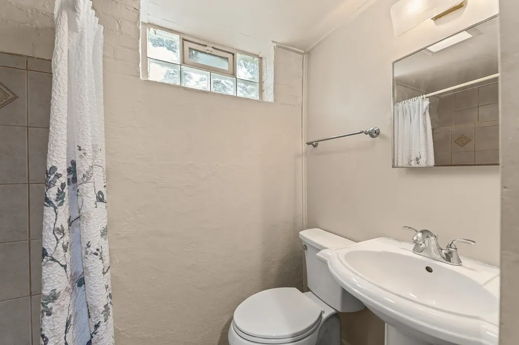 8449 North Kedvale Avenue Skokie IL 60076