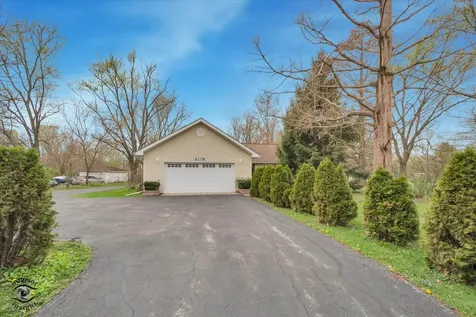 23336 South Kings Road Steger IL 60475