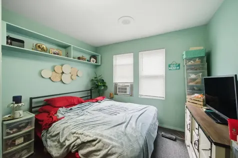 5122 West Bloomingdale Avenue Chicago IL 60639