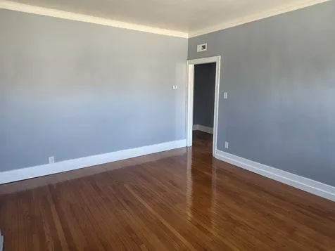 1853 East 79th Street Chicago IL 60649
