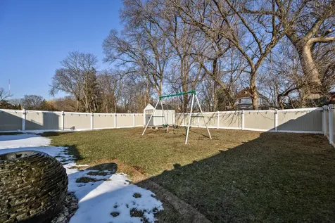 2458 Seminary Avenue Des Plaines IL 60016