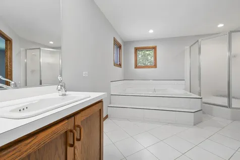 9342 Sutton Place Tinley Park IL 60487