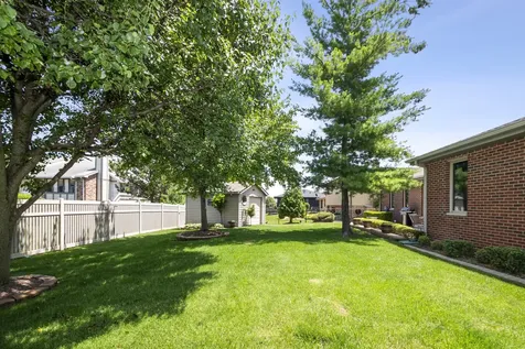 9342 Sutton Place Tinley Park IL 60487