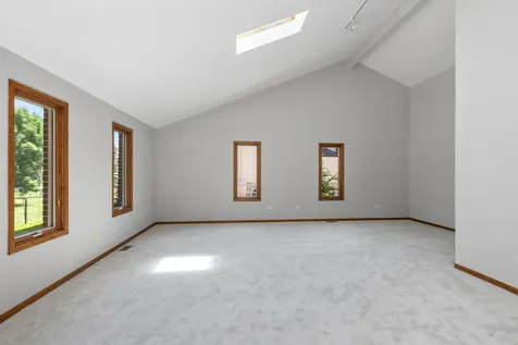 9342 Sutton Place Tinley Park IL 60487