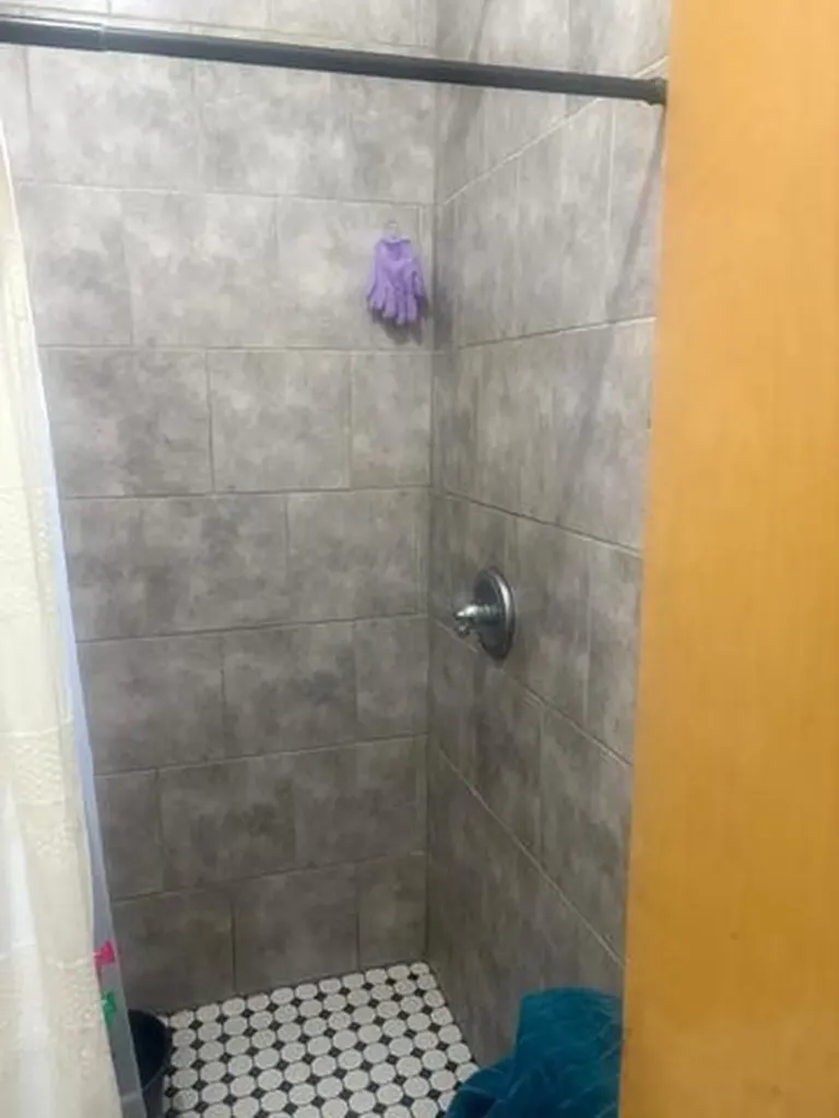 4400-4402 South Honore Crest Chicago IL 60609