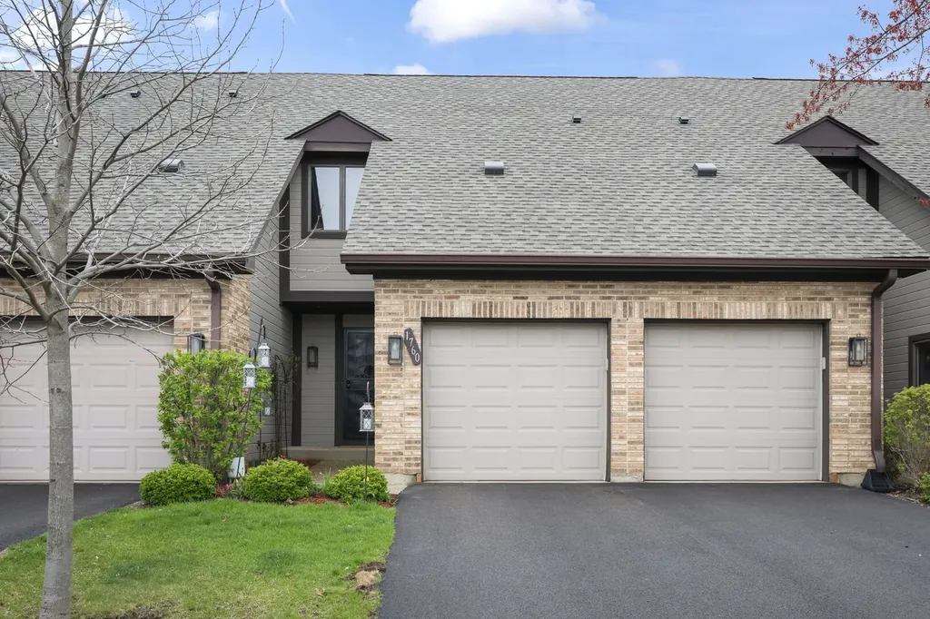 1760 Pebble Beach Drive Hoffman Estates IL 60169