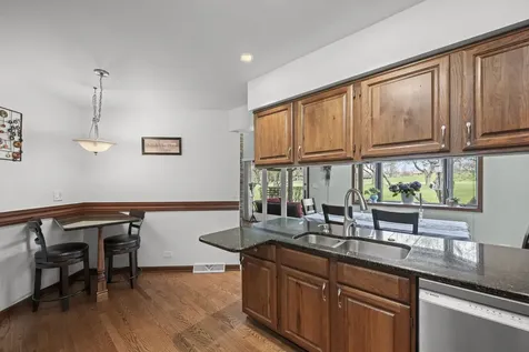 1760 Pebble Beach Drive Hoffman Estates IL 60169