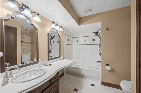 1760 Pebble Beach Drive Hoffman Estates IL 60169