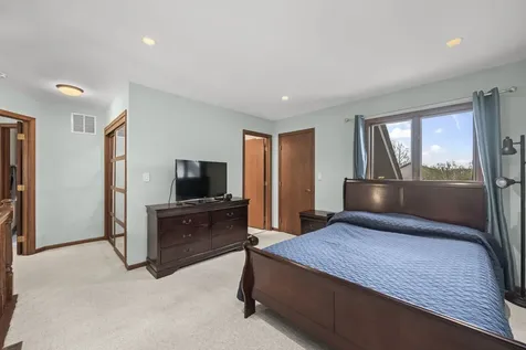 1760 Pebble Beach Drive Hoffman Estates IL 60169