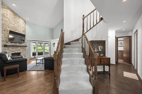 1760 Pebble Beach Drive Hoffman Estates IL 60169