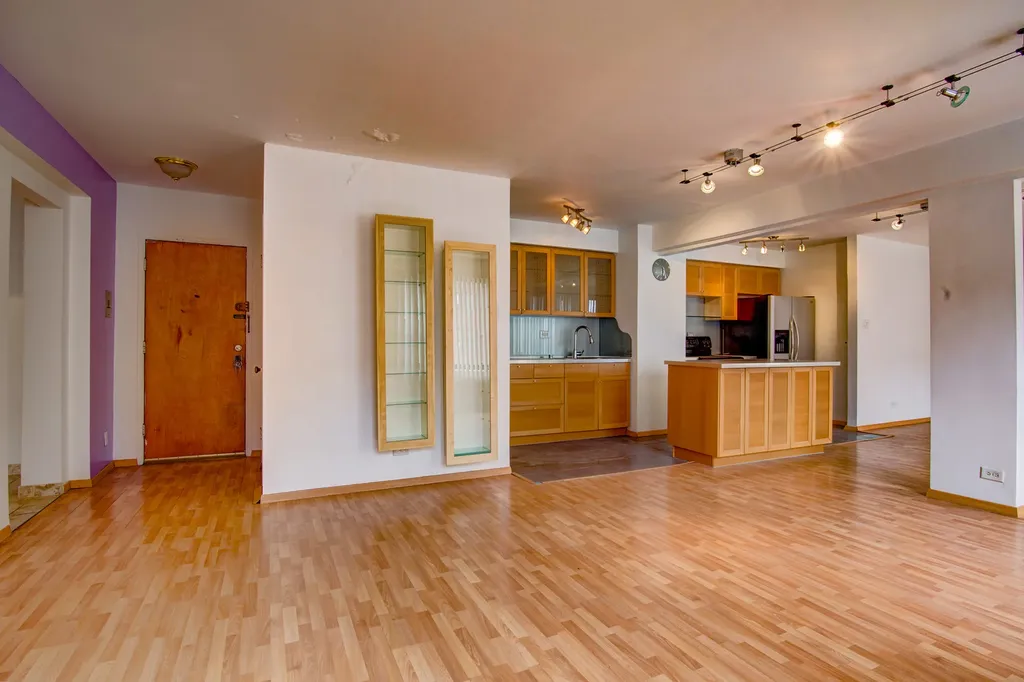 7355 South South Shore Drive Chicago IL 60649