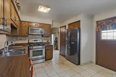 16533 Louis Avenue South Holland IL 60473