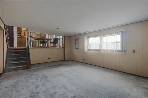 16533 Louis Avenue South Holland IL 60473