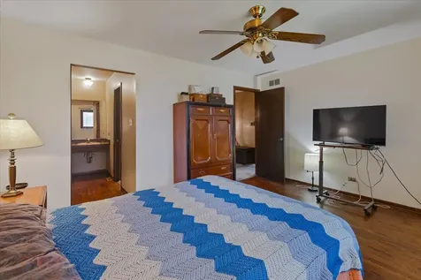 16533 Louis Avenue South Holland IL 60473