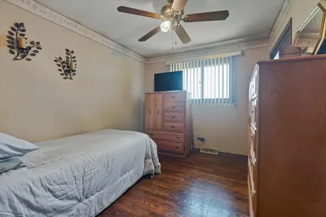 16533 Louis Avenue South Holland IL 60473