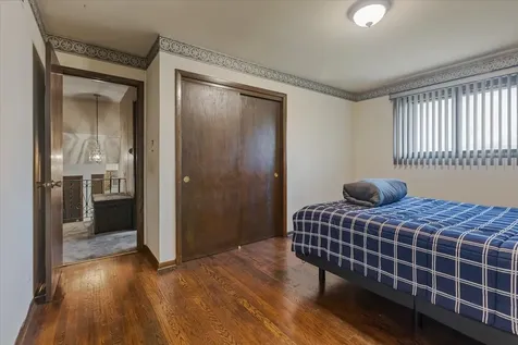 16533 Louis Avenue South Holland IL 60473