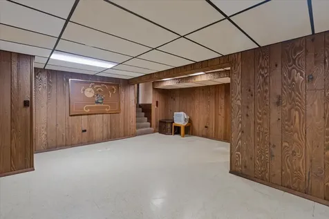 16533 Louis Avenue South Holland IL 60473