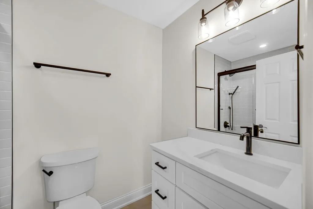 19W278 Governors Trail Oak Brook IL 60523