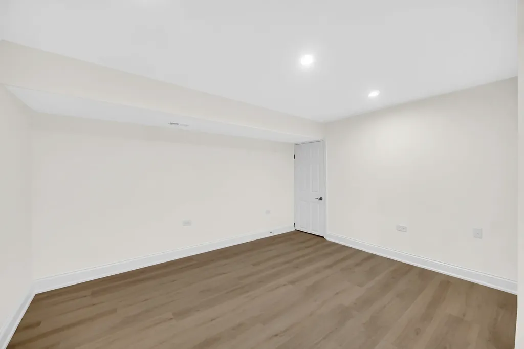 19W278 Governors Trail Oak Brook IL 60523