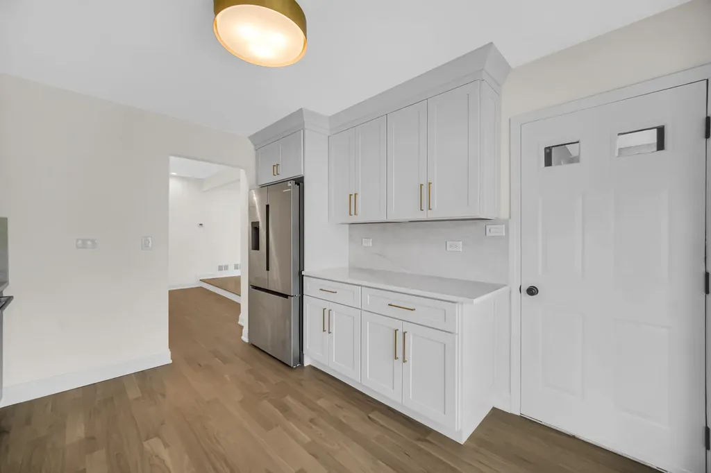 19W278 Governors Trail Oak Brook IL 60523