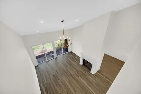 19W278 Governors Trail Oak Brook IL 60523
