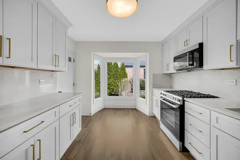 19W278 Governors Trail Oak Brook IL 60523