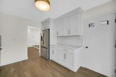 19W278 Governors Trail Oak Brook IL 60523