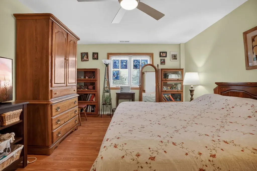 40 South Main Street Glen Ellyn IL 60137