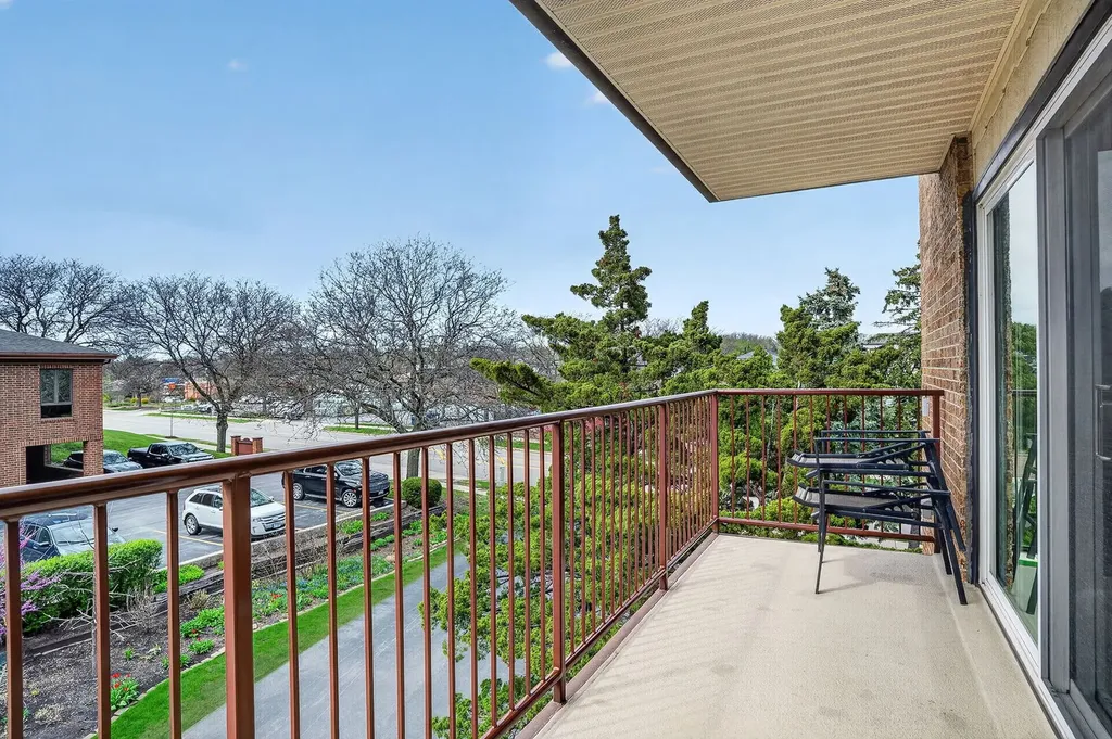 40 South Main Street Glen Ellyn IL 60137