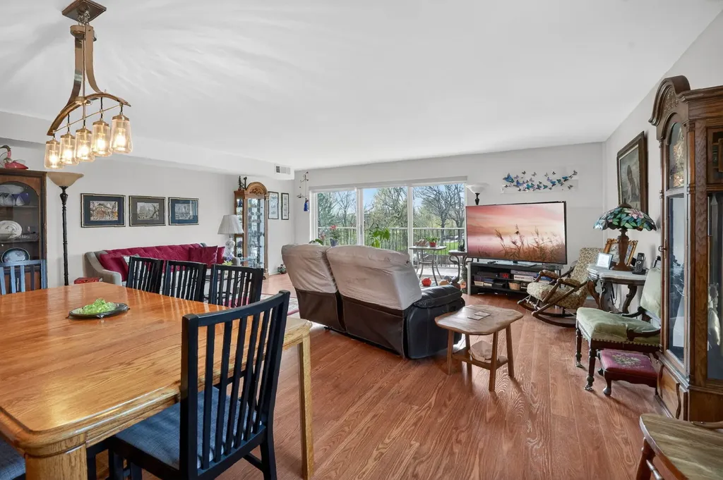 40 South Main Street Glen Ellyn IL 60137