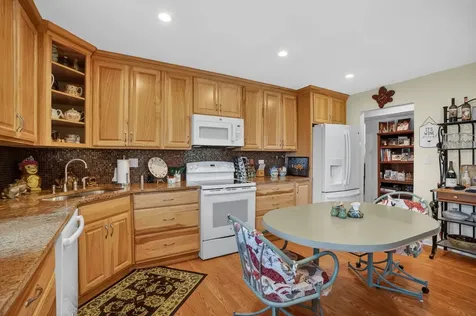 40 South Main Street Glen Ellyn IL 60137
