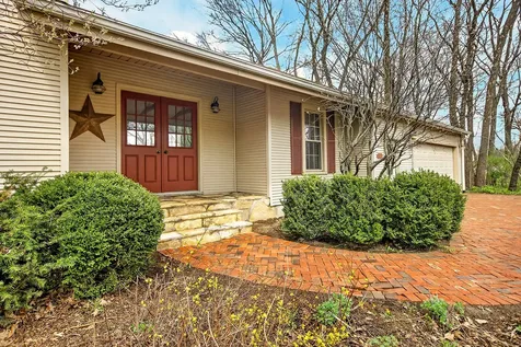 127 West River Street Rockton IL 61072
