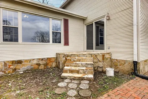 127 West River Street Rockton IL 61072