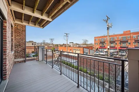 815 Laurel Avenue Highland Park IL 60035