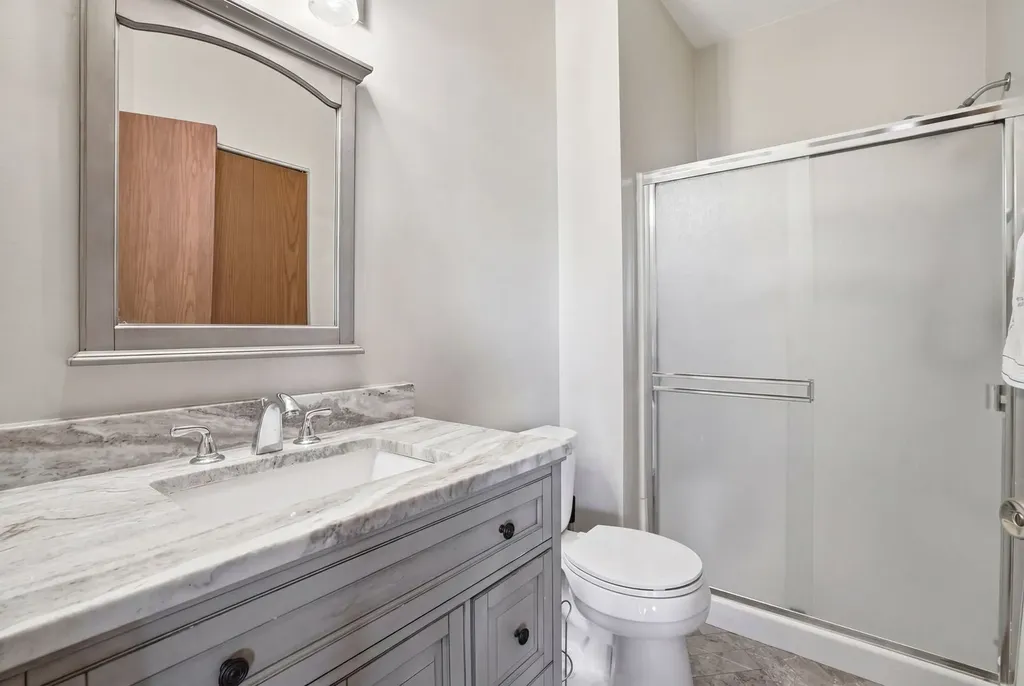 392 East 17th Place Lombard IL 60148