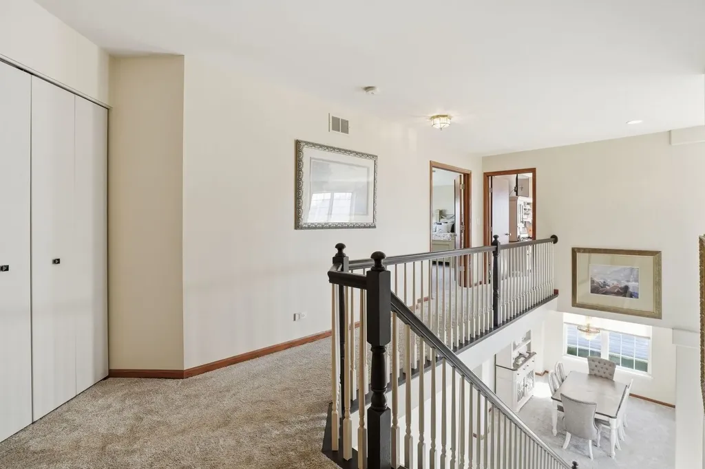 392 East 17th Place Lombard IL 60148