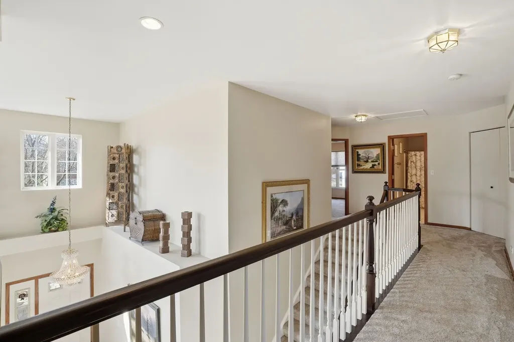 392 East 17th Place Lombard IL 60148