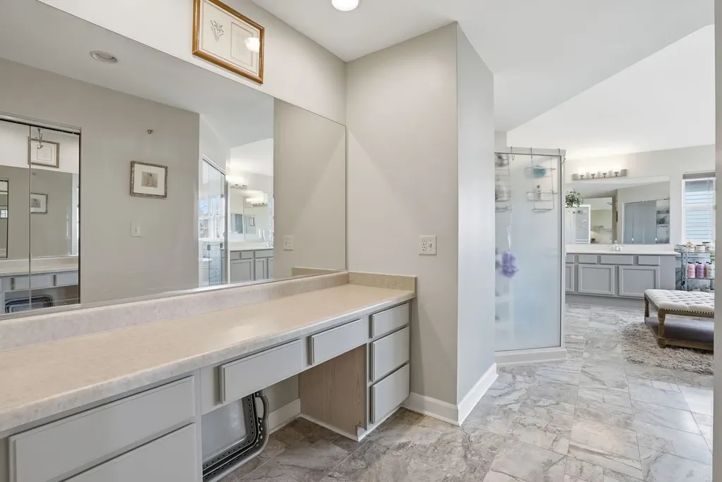 392 East 17th Place Lombard IL 60148