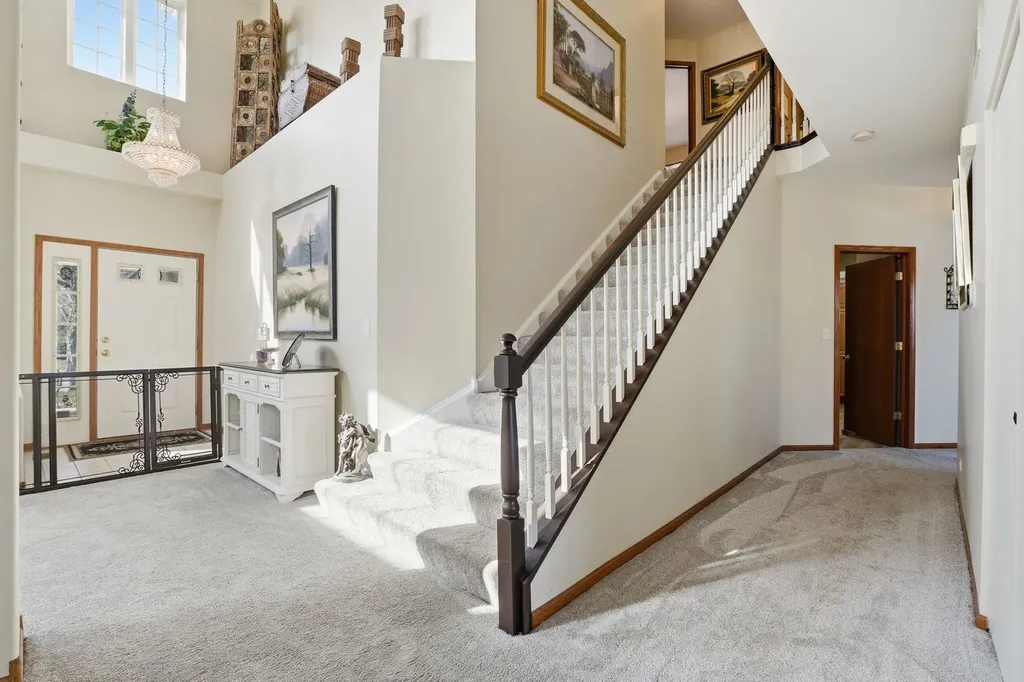 392 East 17th Place Lombard IL 60148